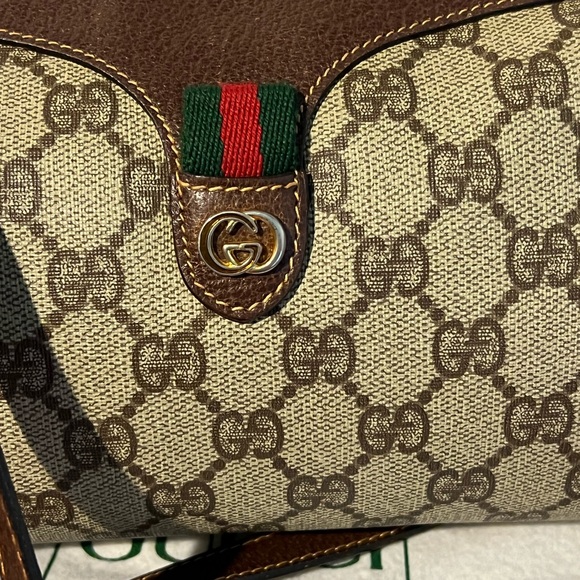 Gucci Monogram Sherry Line Sling or crossbody bag - Picture 9 of 16